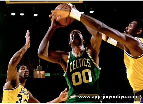 2015年NBA最佳阵容揭秘：究竟谁是赛季的终极明星和隐形巨星
